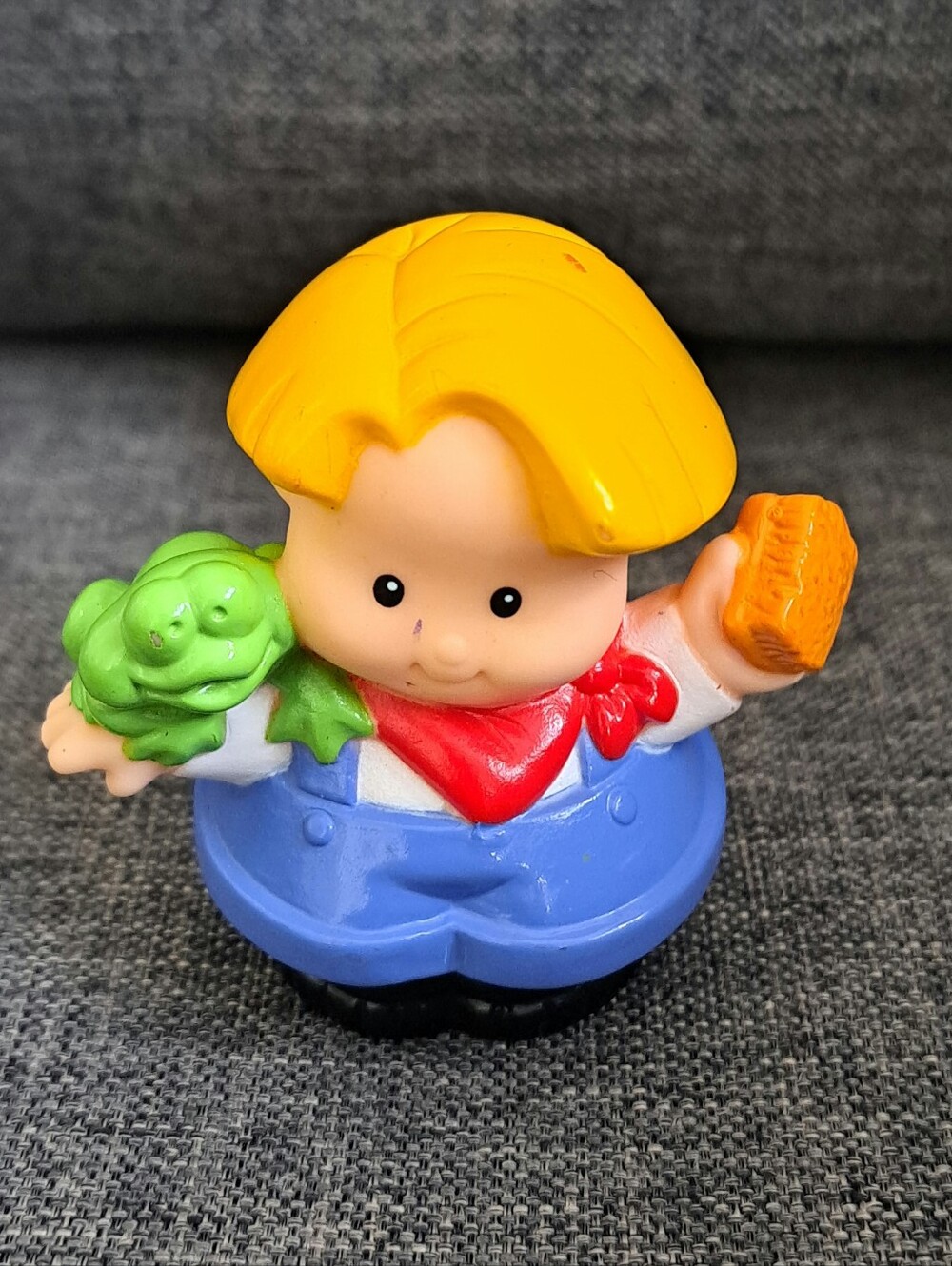 Little People Eddie Farmer Stable Boy Holding Frog Fisher Price 2001
